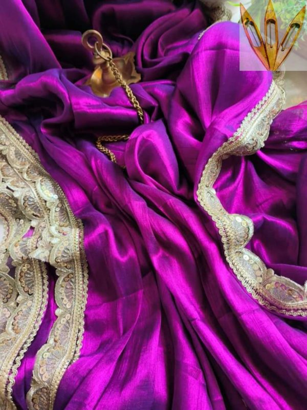 ELEGANT SAREE CREAFTED FROM RAGA TISSUE - Image 9