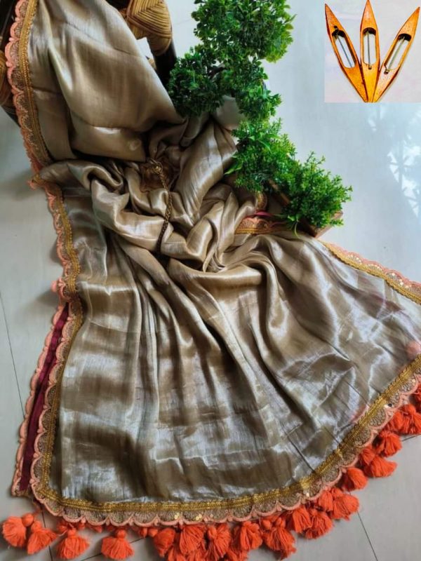 ELEGANT SAREE CREAFTED FROM RAGA TISSUE - Image 10