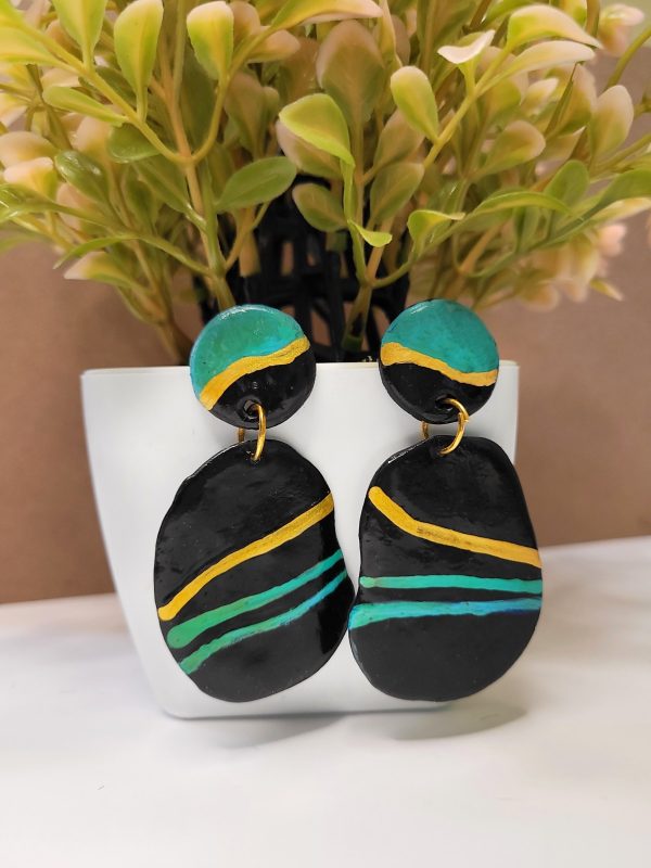 BEAUTIFUL CLAY DANGLE EARRINGS - Image 8