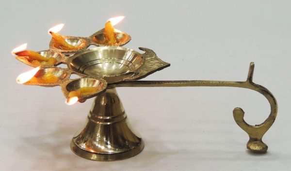 Brass Table Decor Oil Lamp Deepak 5 Wicks (FMAS317 B)