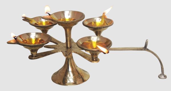 Brass Table Decor Star Deepak, Oil Lamp (FMAS628 A)