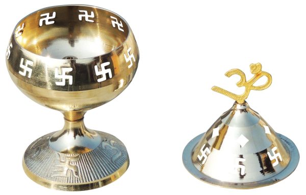 Brass Table Decor Oil Lamp Om Pakija Deepak (ZMAS164 I)